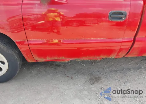 2005 Chevrolet Silverado 1500 Work Truck from USA, damaged, VIN 1GCEC14X25Z123747